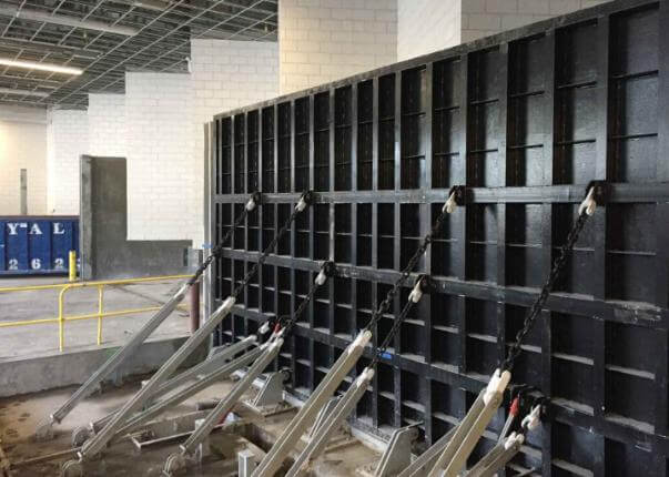 self-closing-flood-barrier
